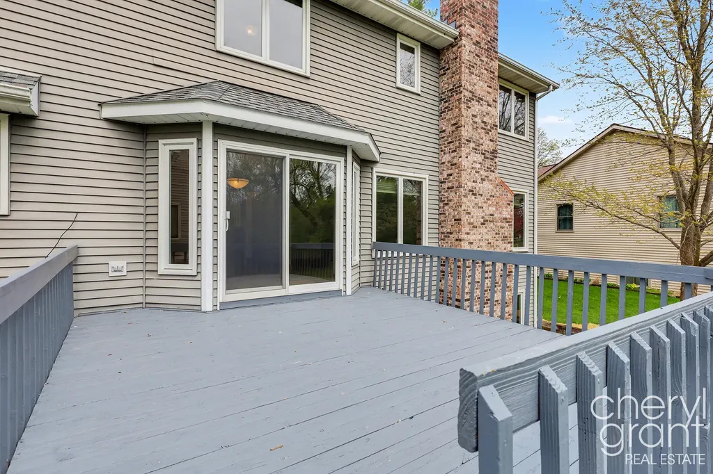 2314 Midvale Street NE Grand Rapids City MI 49505