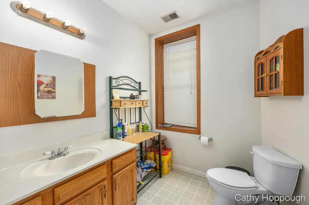 405 W Main Street Ionia City MI 48846