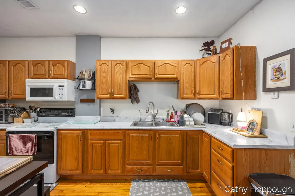 405 W Main Street Ionia City MI 48846