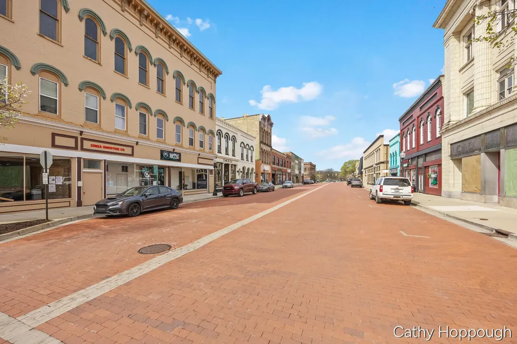 405 W Main Street Ionia City MI 48846