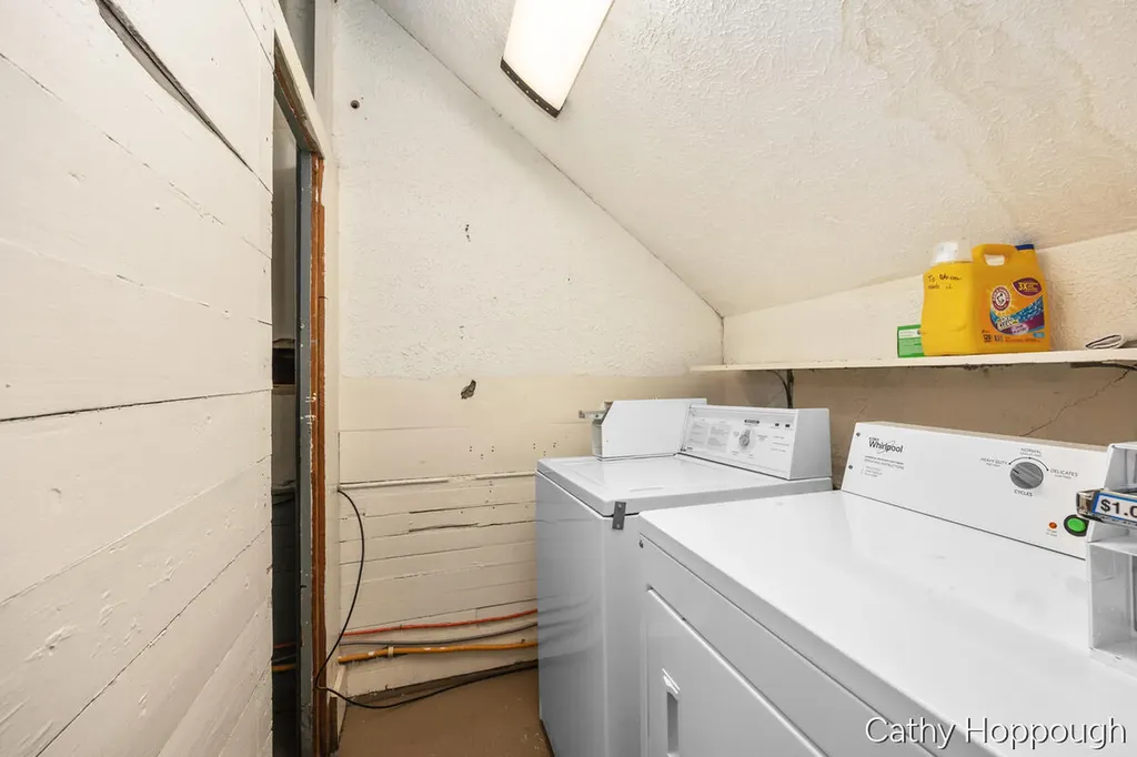 405 W Main Street Ionia City MI 48846