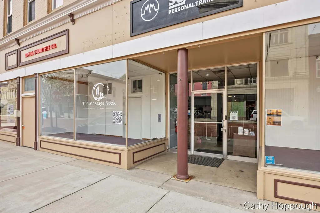 405 W Main Street Ionia City MI 48846
