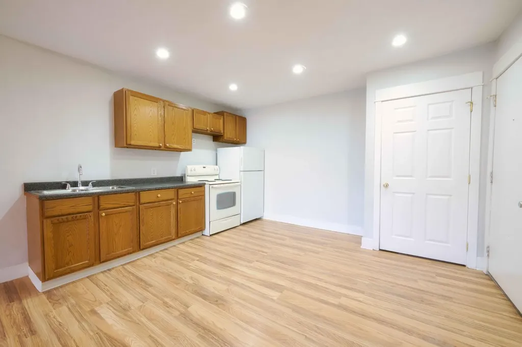 1336 Portage Street Kalamazoo City MI 49001
