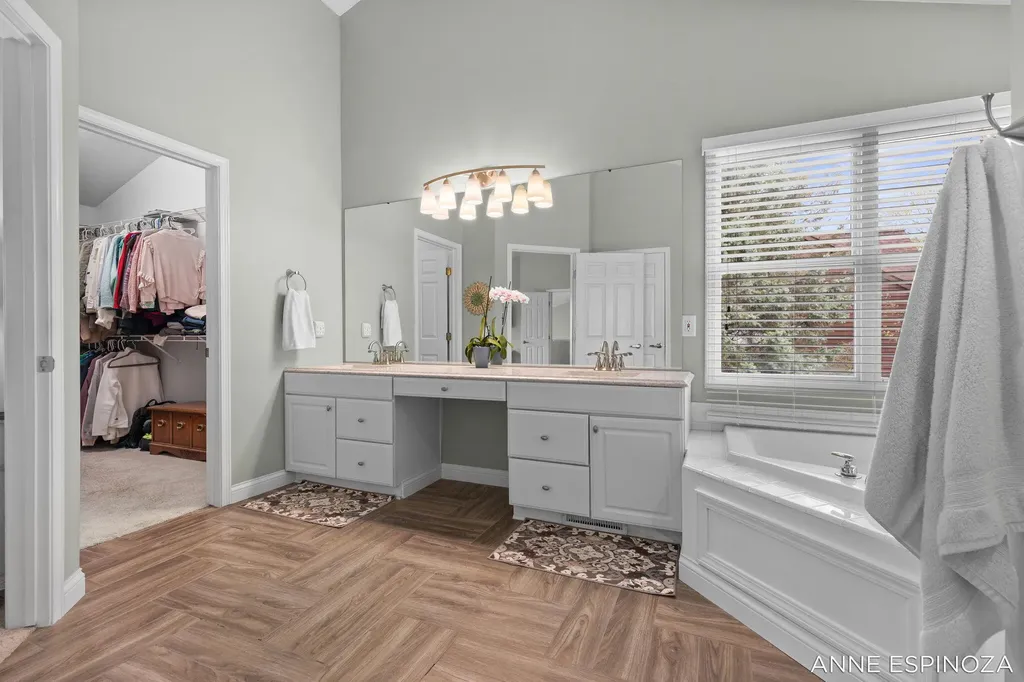 7423 Old Lantern Drive SE Gaines Charter Township MI 49316