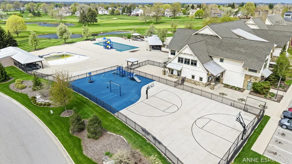 7423 Old Lantern Drive SE Gaines Charter Township MI 49316