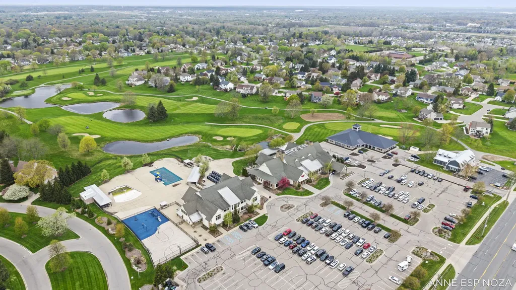 7423 Old Lantern Drive SE Gaines Charter Township MI 49316