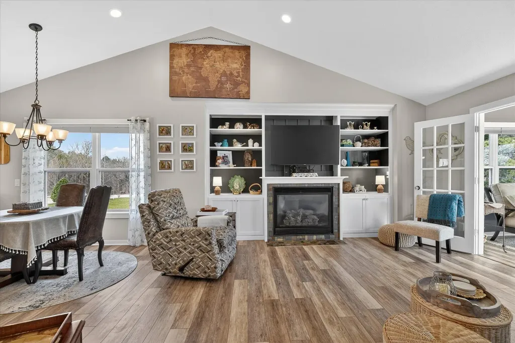 1956 Aspen Valley Lane Ionia City MI 48846