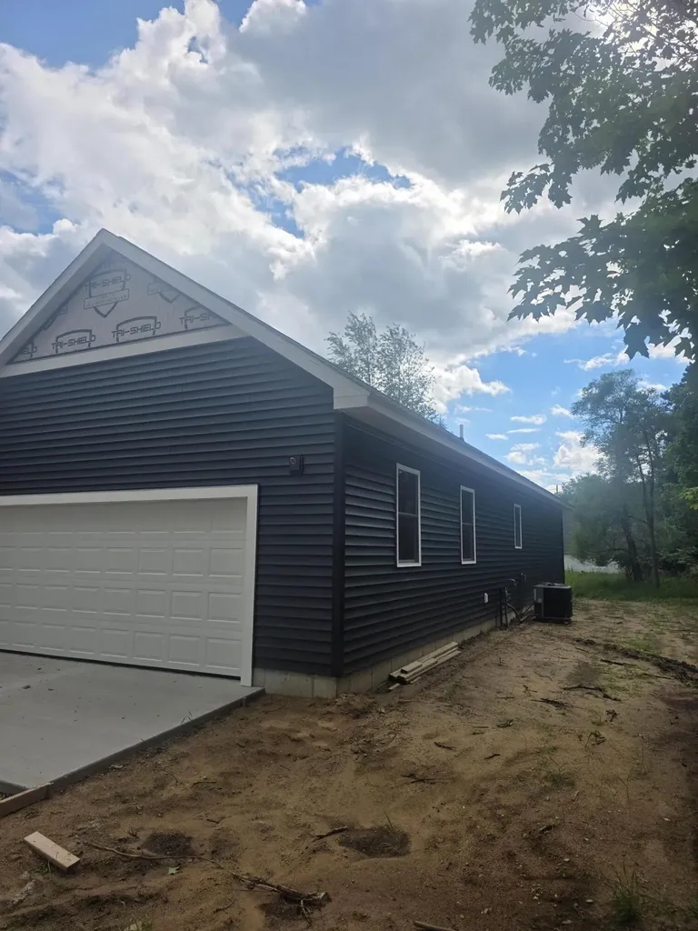 644 Willow Street Unknown City MI 49329