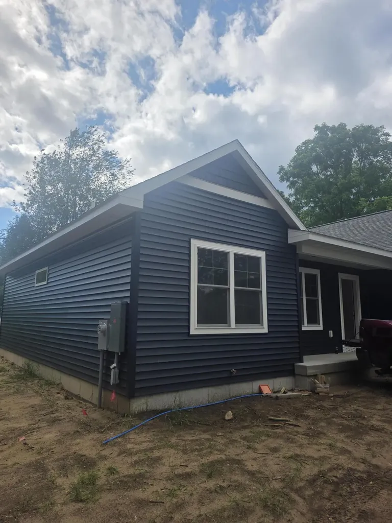 644 Willow Street Unknown City MI 49329