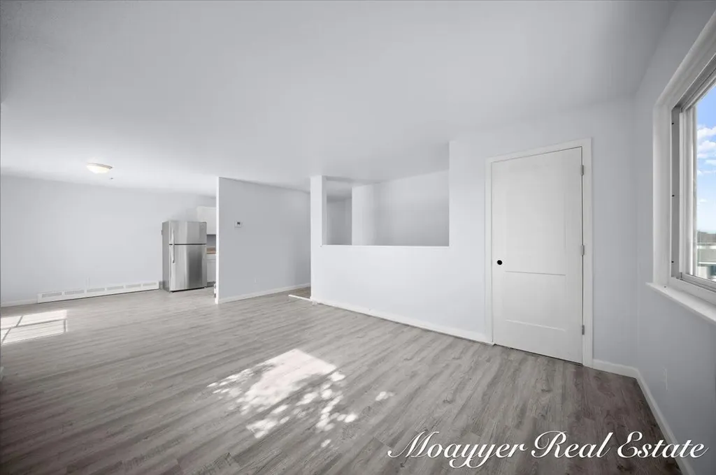 1051 Abbey Court Holland City MI 49423
