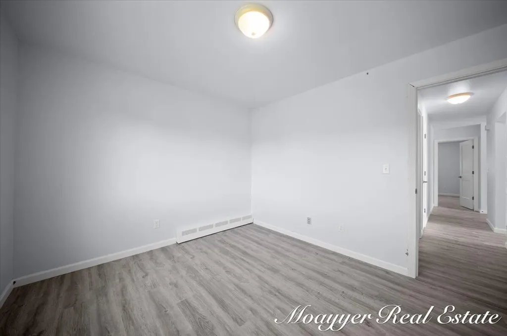 1051 Abbey Court Holland City MI 49423