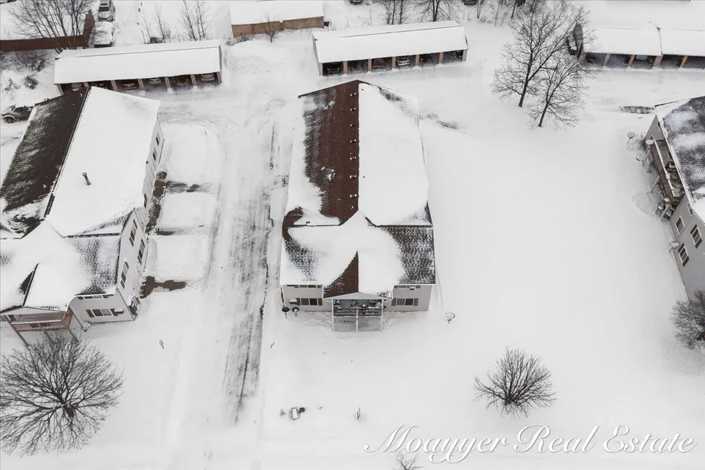 1051 Abbey Court Holland City MI 49423