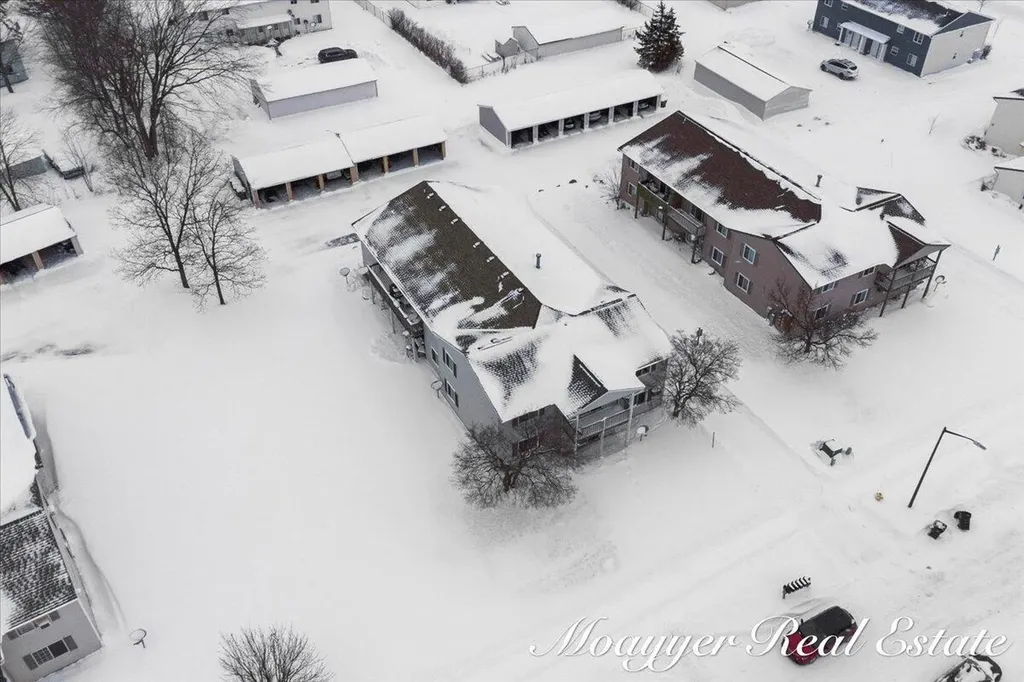 1051 Abbey Court Holland City MI 49423