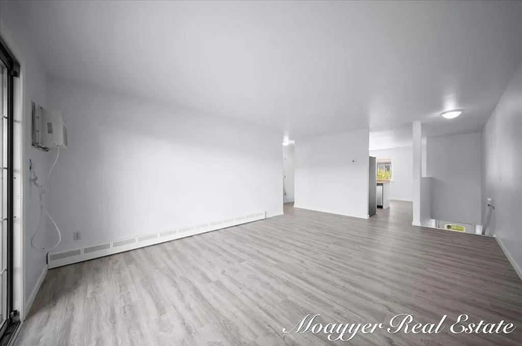 1041 Abbey Court Holland City MI 49423