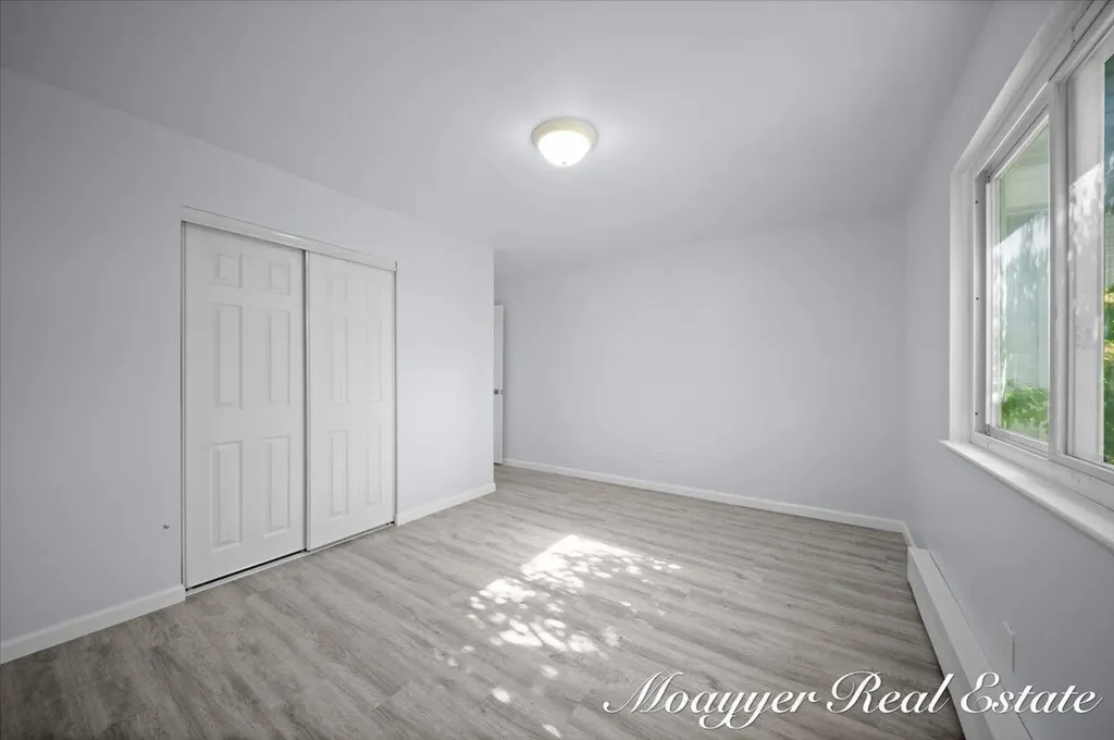 1041 Abbey Court Holland City MI 49423