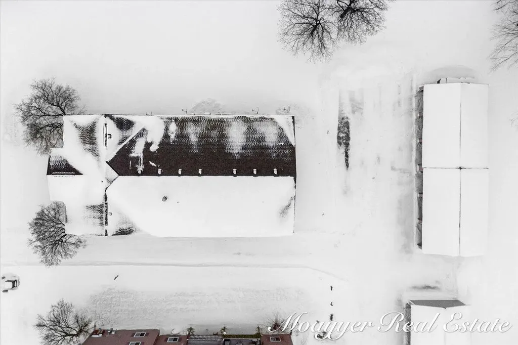 1041 Abbey Court Holland City MI 49423