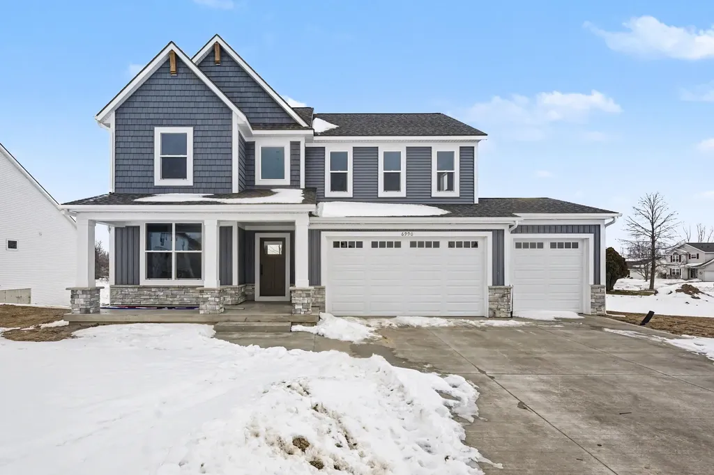 6990 Avalon Drive SE Gaines Charter Township MI 49316