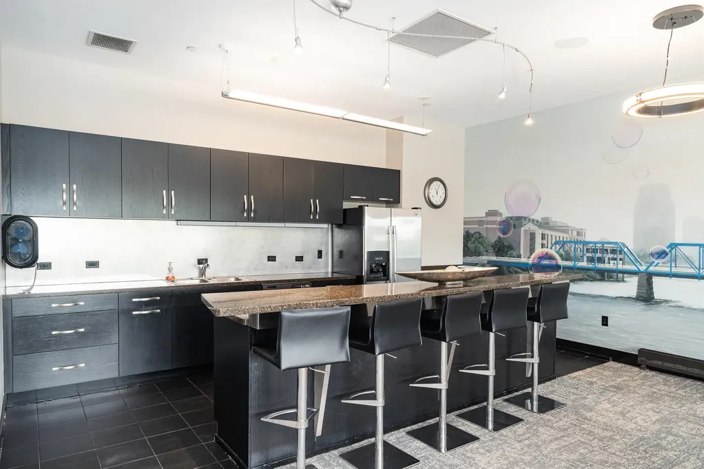 335 Bridge Street NW Grand Rapids City MI 49504