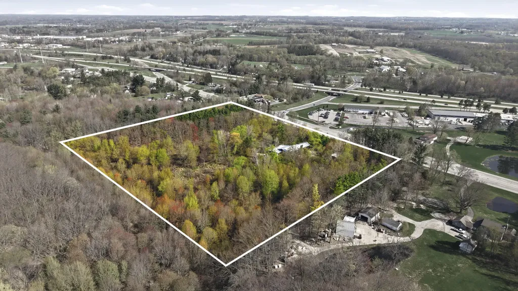 14187 Ironwood Drive NW Tallmadge Charter Township MI 49534