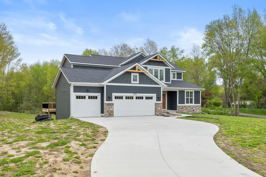 8774 Patterson Avenue SE Caledonia Township MI 49316