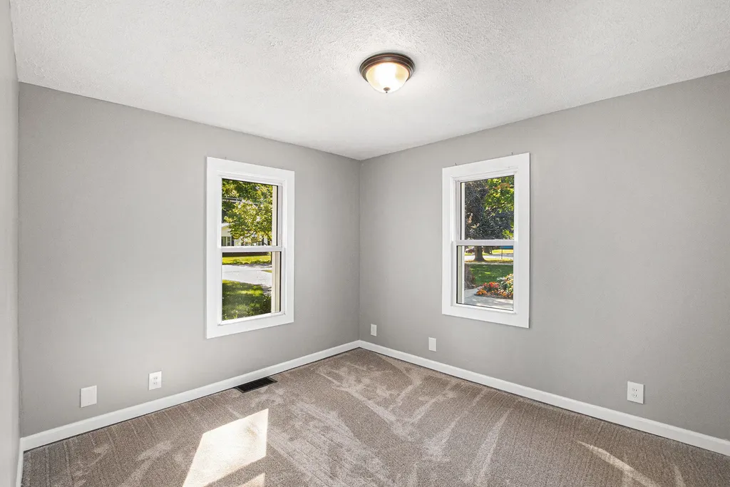 4662 Tolland Avenue Delhi Charter Township MI 48842