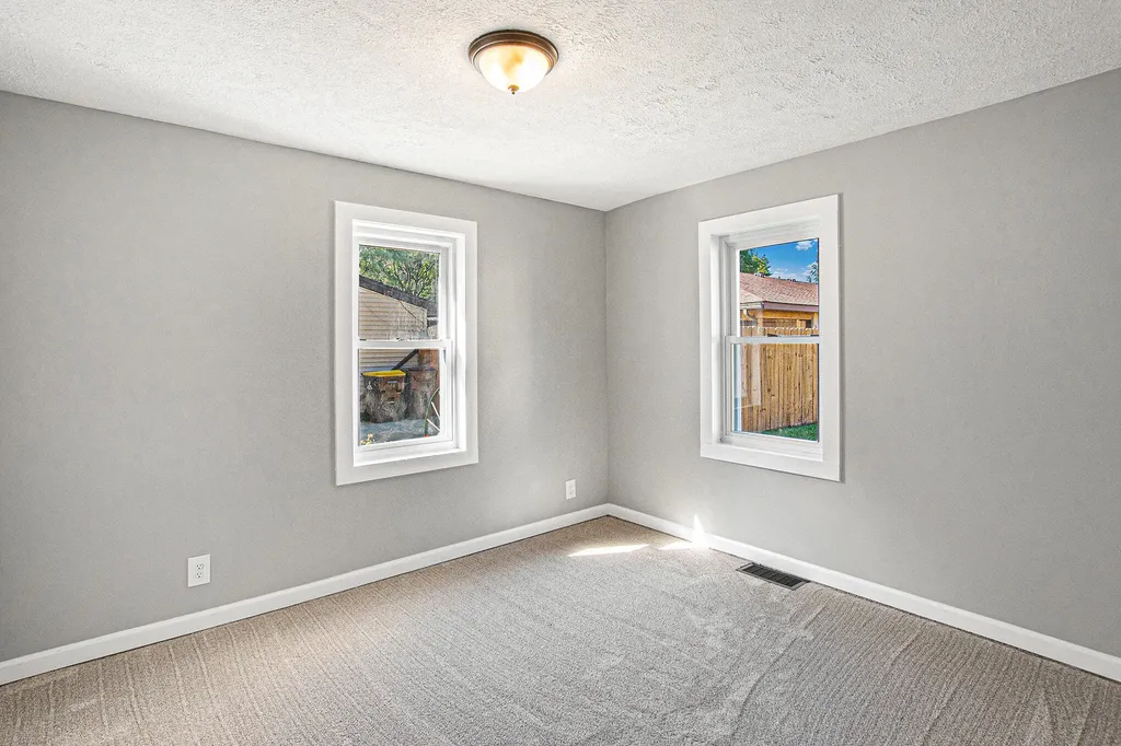 4662 Tolland Avenue Delhi Charter Township MI 48842