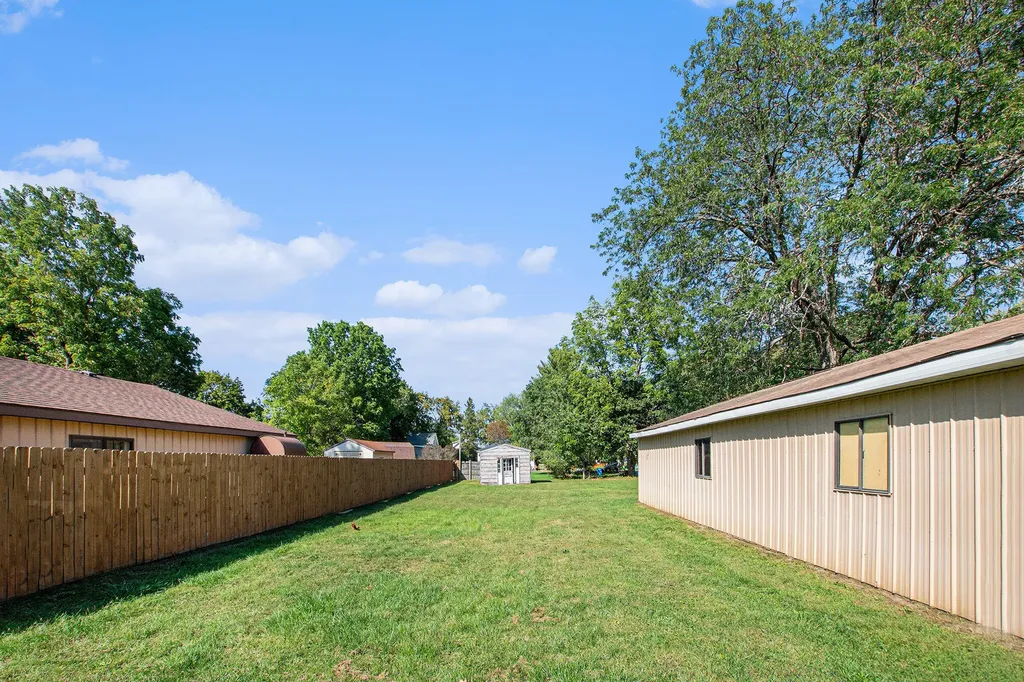 4662 Tolland Avenue Delhi Charter Township MI 48842