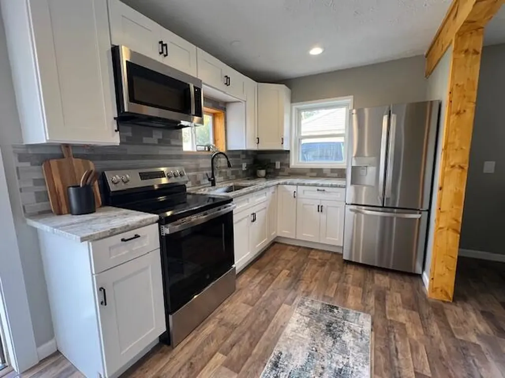 4662 Tolland Avenue Delhi Charter Township MI 48842
