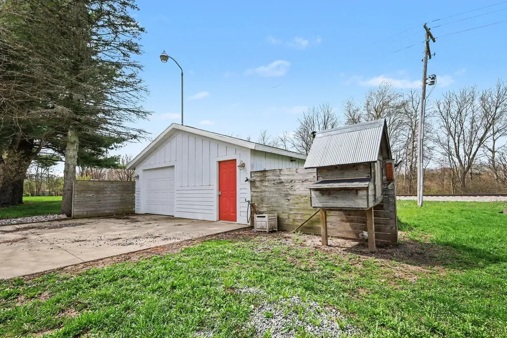 1773 N Newaygo Road Casnovia Township MI 49303