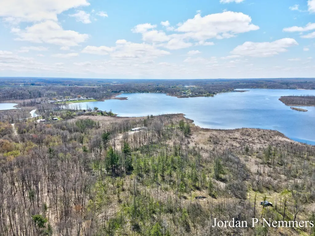 12375 Overlook Drive NE Oakfield Township MI 48838