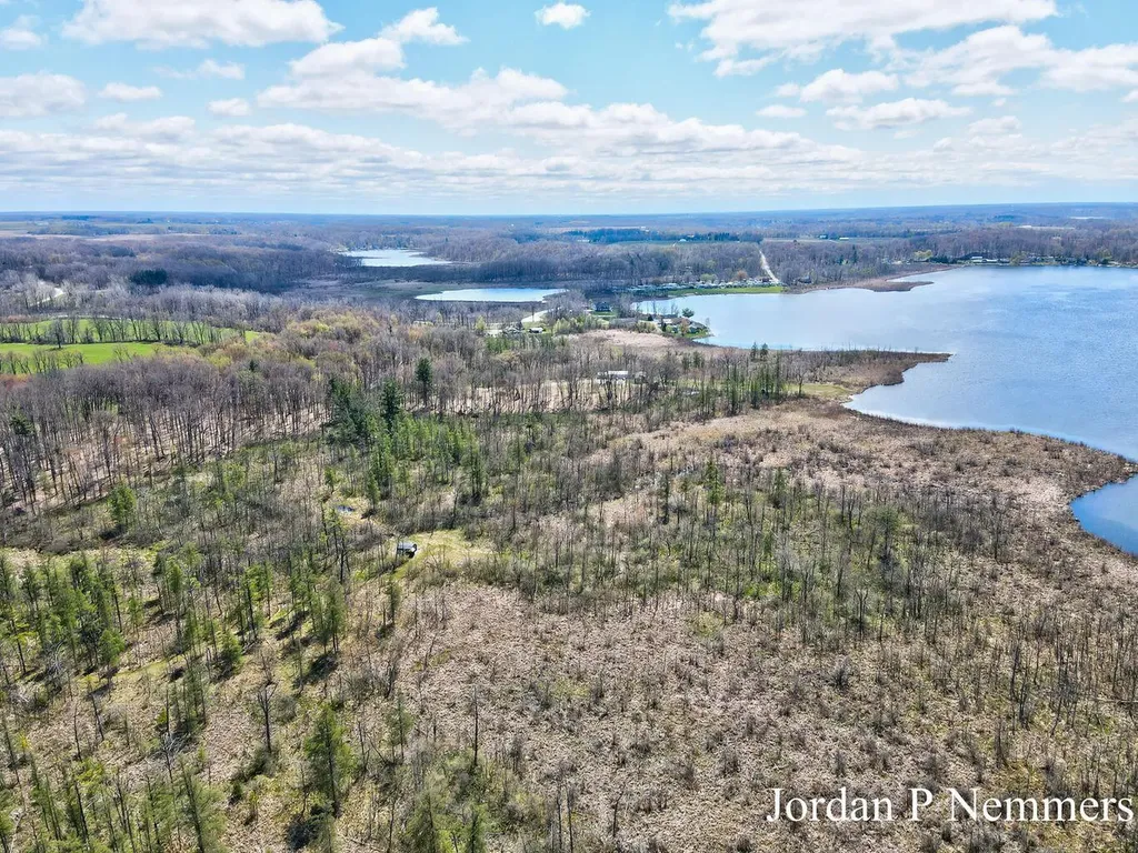 12375 Overlook Drive NE Oakfield Township MI 48838