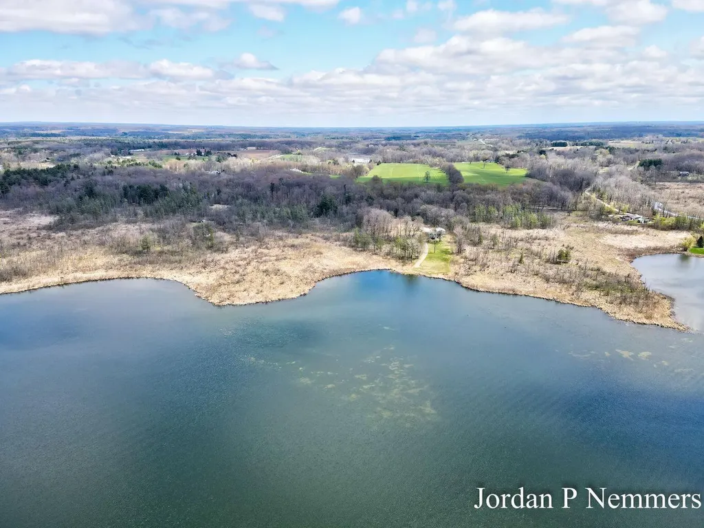 12375 Overlook Drive NE Oakfield Township MI 48838
