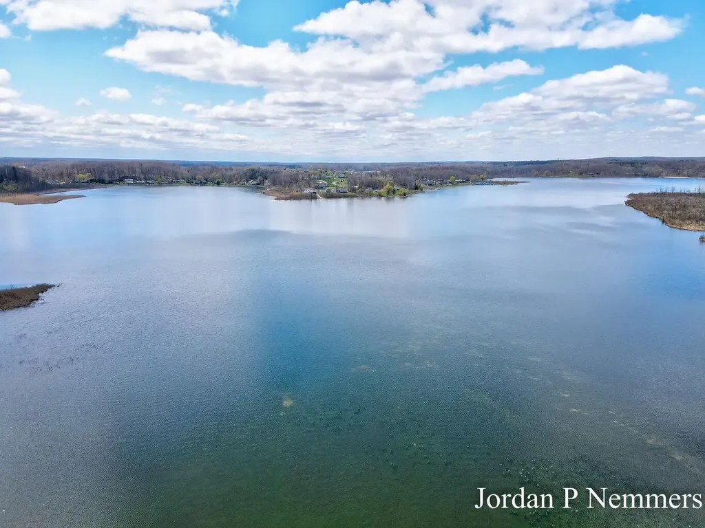 12375 Overlook Drive NE Oakfield Township MI 48838