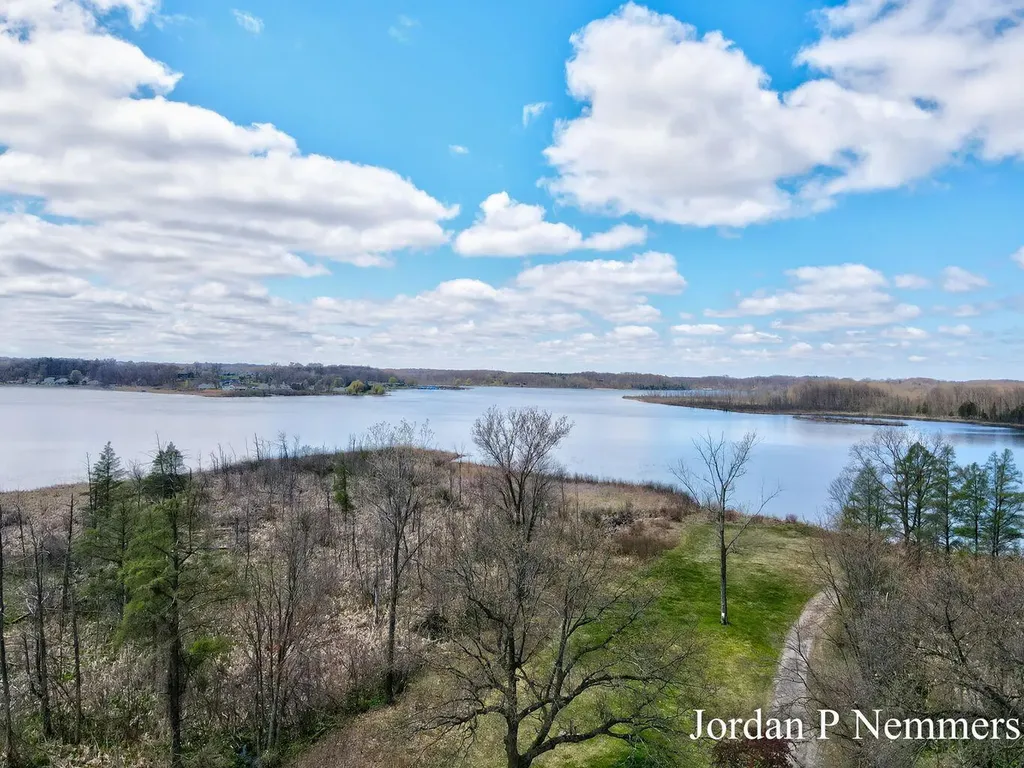 12375 Overlook Drive NE Oakfield Township MI 48838