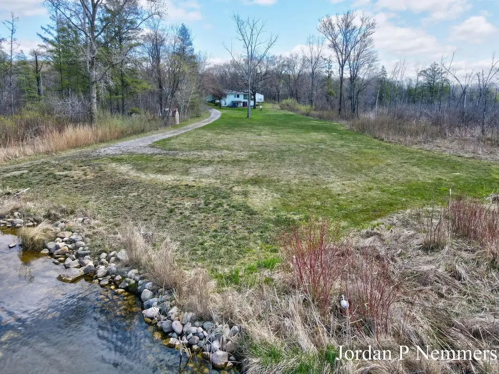 12375 Overlook Drive NE Oakfield Township MI 48838