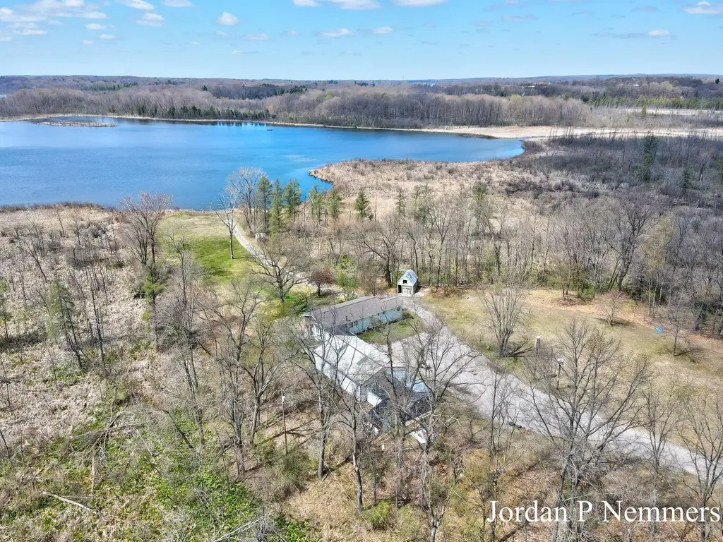 12375 Overlook Drive NE Oakfield Township MI 48838