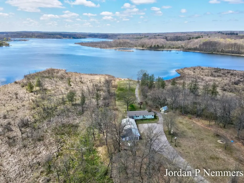 12375 Overlook Drive NE Oakfield Township MI 48838