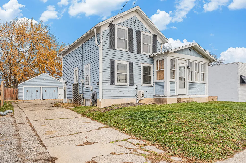 3981 White Street SW Grandville City MI 49418