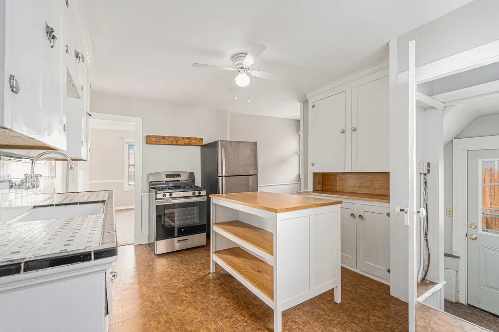 3981 White Street SW Grandville City MI 49418