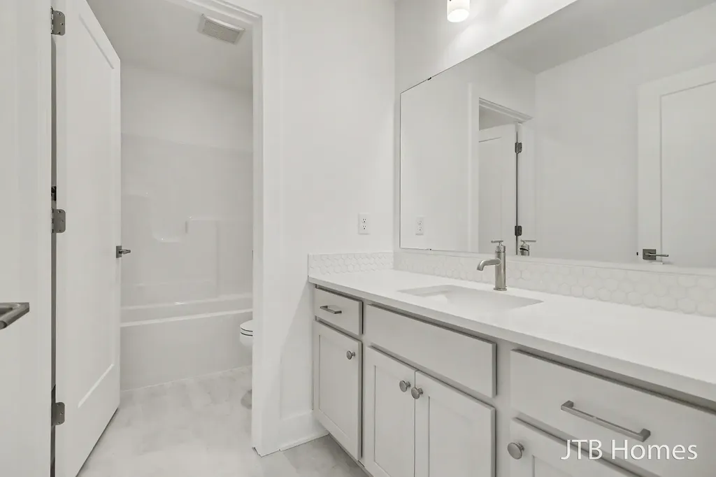 6625 Northfield Drive SW Byron Township MI 49315