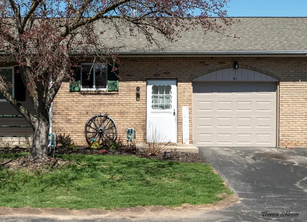 91 Grand Village Court SW Georgetown Charter Township MI 49418