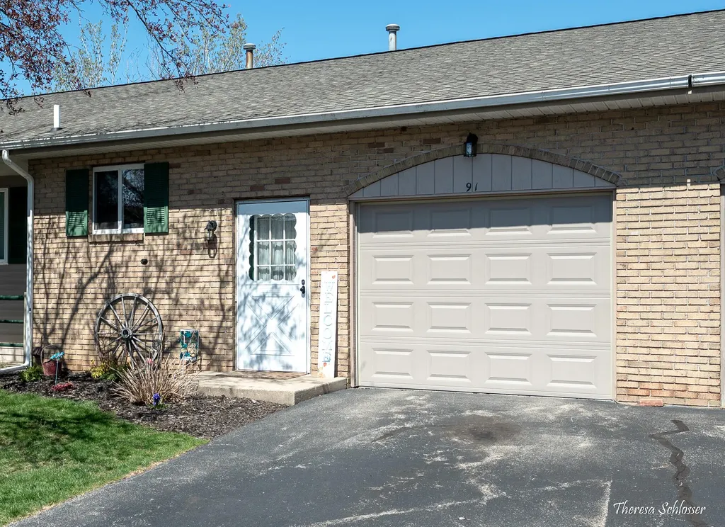 91 Grand Village Court SW Georgetown Charter Township MI 49418