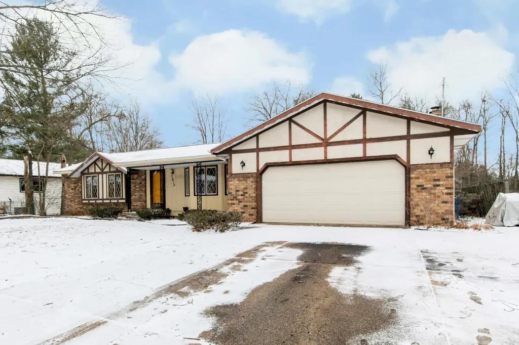 1619 Sentinal Street SW Wyoming City MI 49519