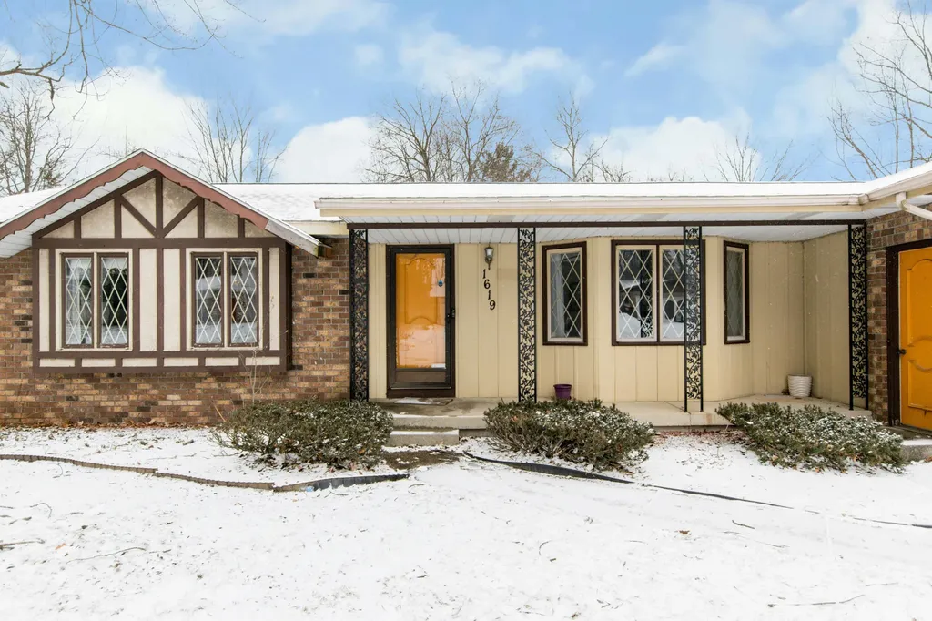 1619 Sentinal Street SW Wyoming City MI 49519
