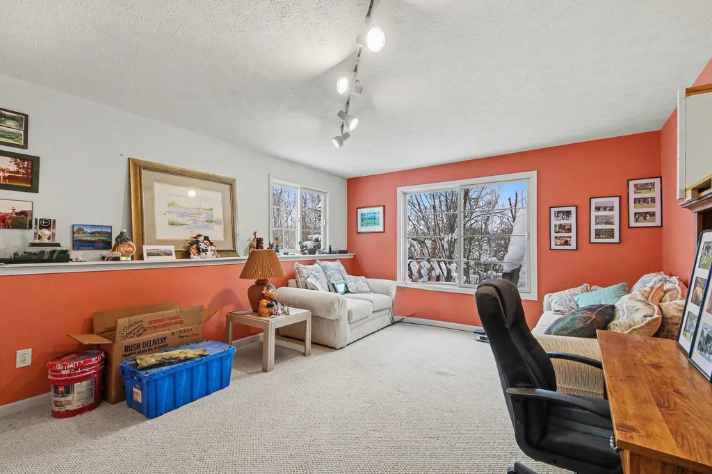 1087 Barrington NW Walker City MI 49534