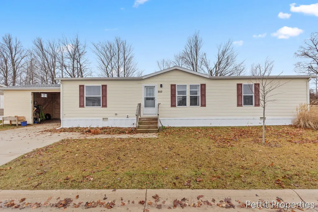 7204 E Grand River Avenue Portland City MI 48875