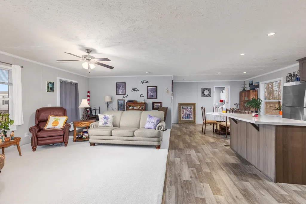 7204 E Grand River Avenue Portland City MI 48875