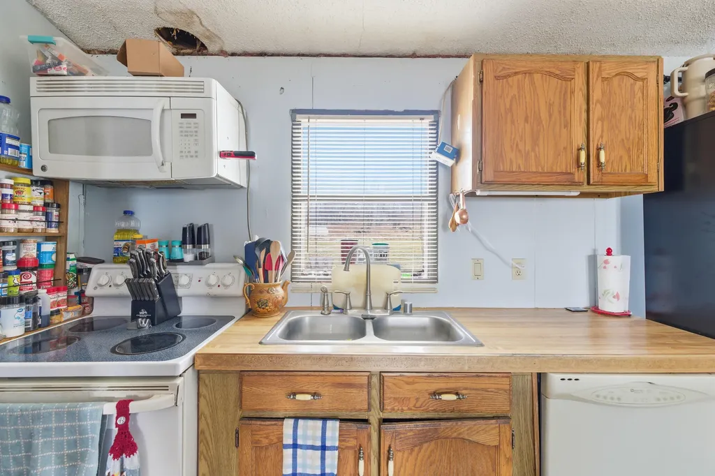 14950 Pine Lake Avenue NE Nelson Township MI 49319