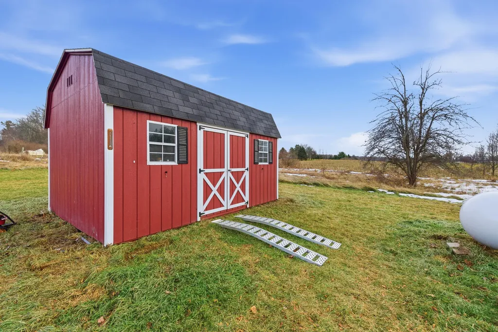 14950 Pine Lake Avenue NE Nelson Township MI 49319