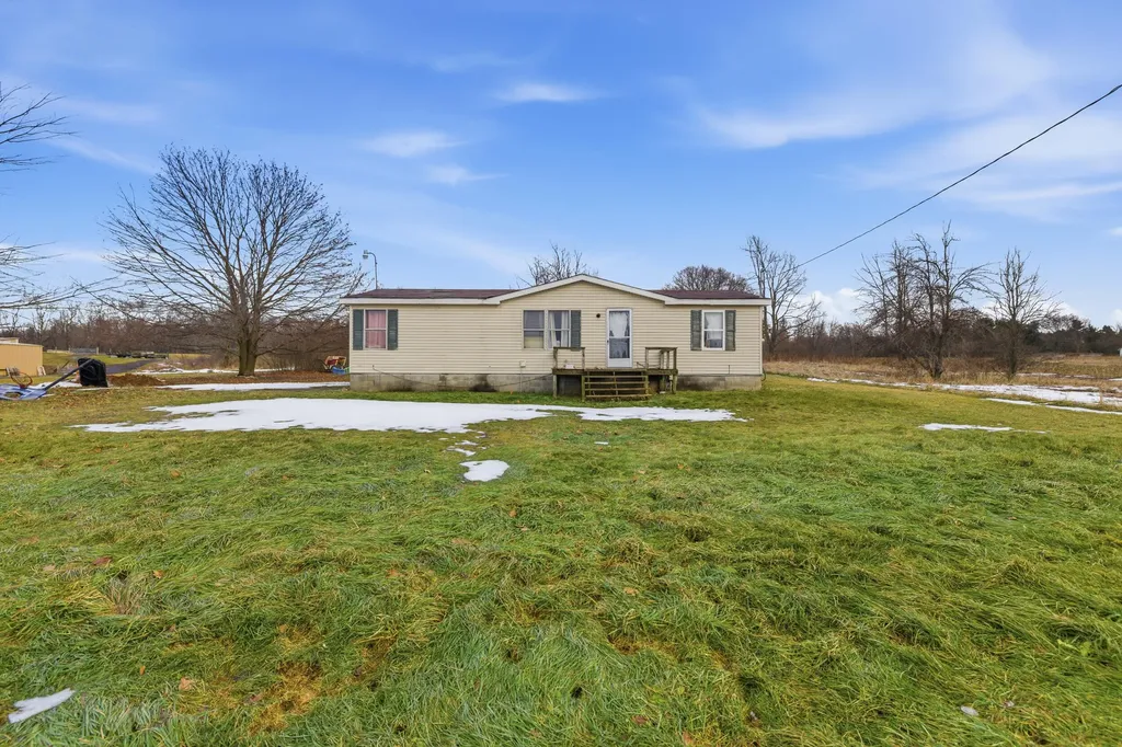 14950 Pine Lake Avenue NE Nelson Township MI 49319